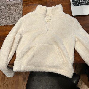 Aeropostale Fuzzy Quarter Zip